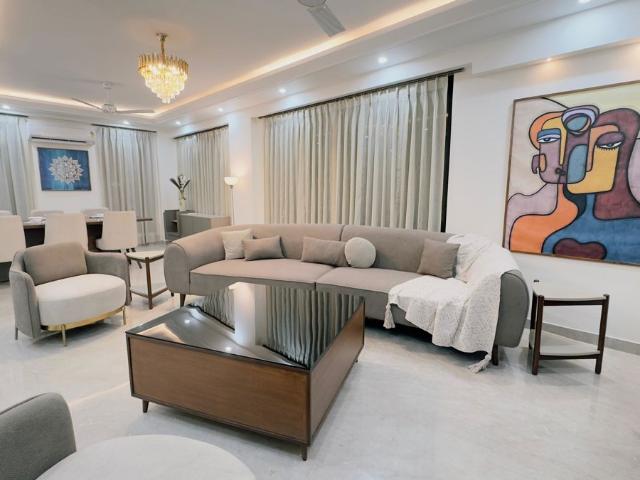Rental | 3.5 BHK + Pooja Room,Servant Room,Study Room,Extra Room,Basement,Store Room 2700 Sq.Ft. Apartment in Anand Niketan