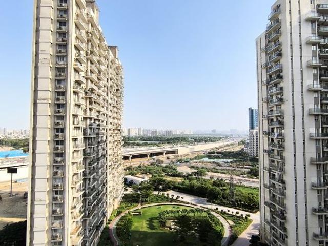 Rental | 3.5 BHK + Pooja Room,Servant Room,Study Room,Store Room 2151 Sq.Ft. Apartment in Conscient Heritage Max