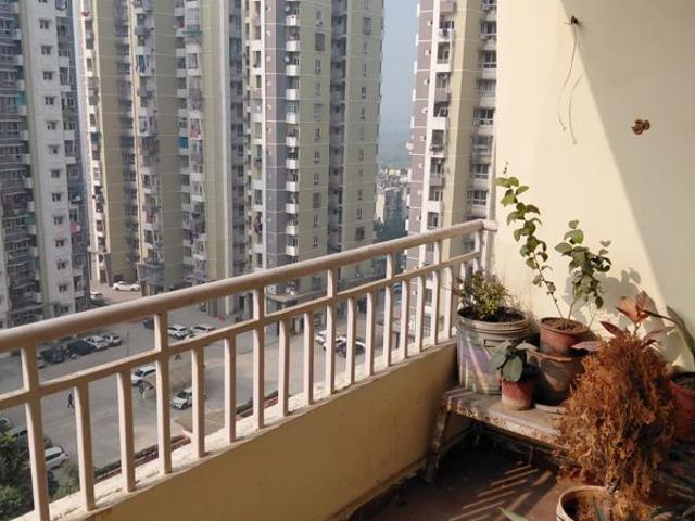 Rental | 3.5 BHK + Pooja Room 1800 Sq.Ft. Apartment in UPAVP Ganga Yamuna And Hindon Enclave
