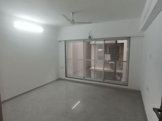 Rental | 3.5 BHK + Pooja Room 1350 Sq.Ft. Apartment in Juhu Gulmohar CHS