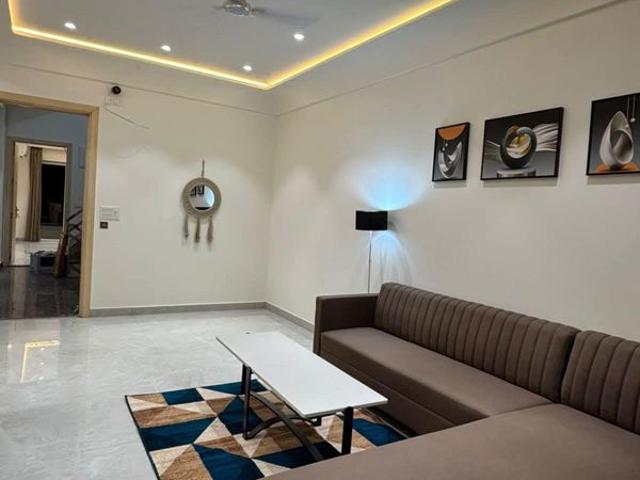 Rental | 3.5 BHK + Pooja Room 2233 Sq.Ft. Apartment in DLF Cyber Park