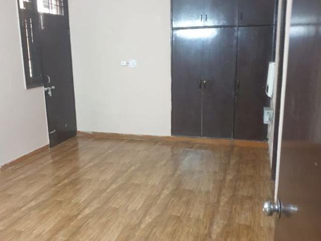Rental | 3.5 BHK + Prayer Room 1860 Sq.Ft. Apartment in LnT Crescent Bay T5