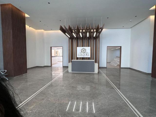 Rental | 3.5 BHK + Prayer Room 2400 Sq.Ft. Apartment in Siri Residency Somajiguda