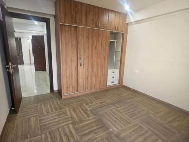 Rental | 3.5 BHK + Prayer Room,Servant Room 2260 Sq.Ft. Apartment in Ardee City Palm Grove Heights