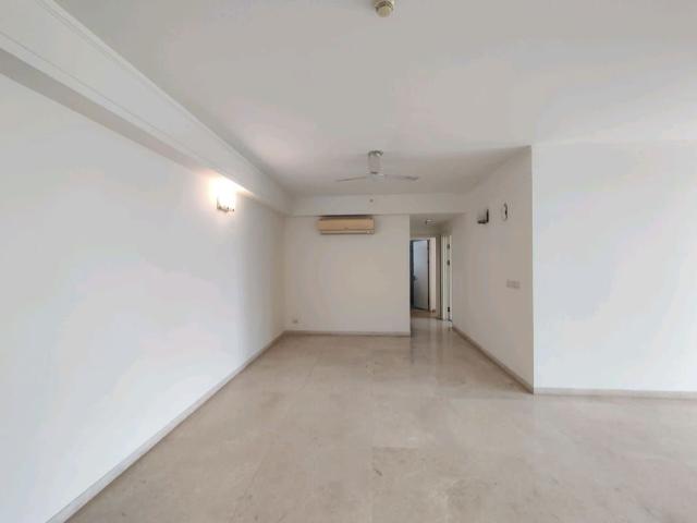 Rental | 3.5 BHK + Prayer Room,Servant Room,Study Room 2149 Sq.Ft. Apartment in Conscient Heritage Max II