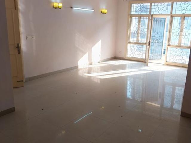 Rental | 3.5 BHK + Prayer Room,Servant Room,Study Room 2149 Sq.Ft. Apartment in Conscient Heritage Max