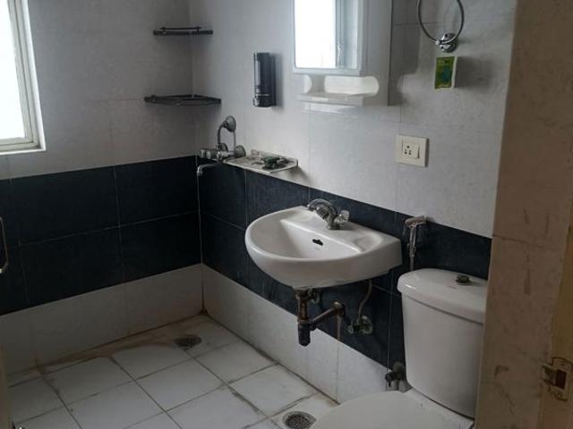 Rental | 3.5 BHK + Prayer Room,Study Room,Basement 1550 Sq.Ft. Apartment in Aims Golf City