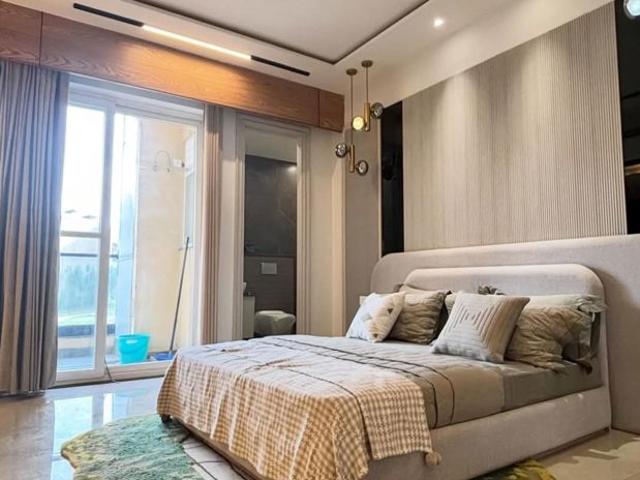 Rental | 3.5 BHK + Servant Room 1590 Sq.Ft. Apartment in Gulmohur Garden