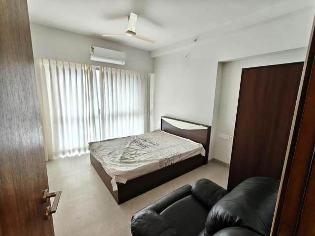 Rental | 3.5 BHK + Servant Room 1695 Sq.Ft. Apartment in Lunkad Sky Vie