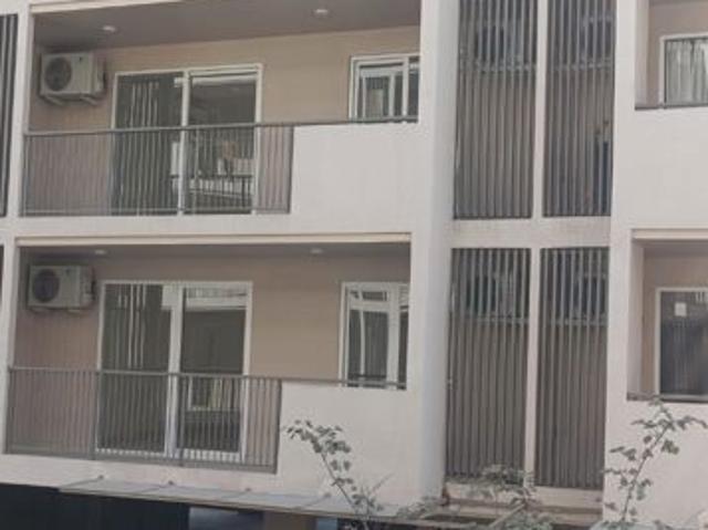 Rental | 3.5 BHK + Servant Room 1600 Sq.Ft. Apartment in DLF Gardencity Enclave