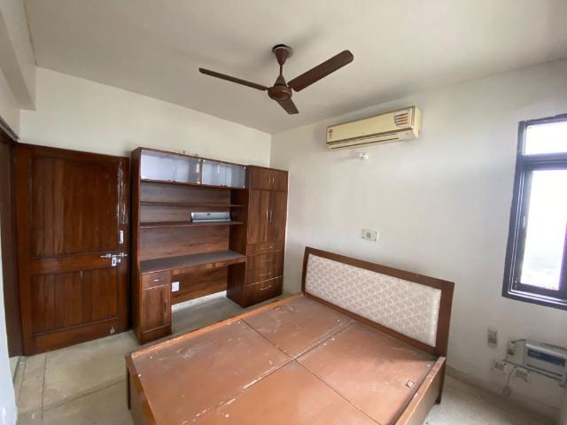 Rental | 3.5 BHK + Servant Room 1740 Sq.Ft. Apartment in Dwarka
