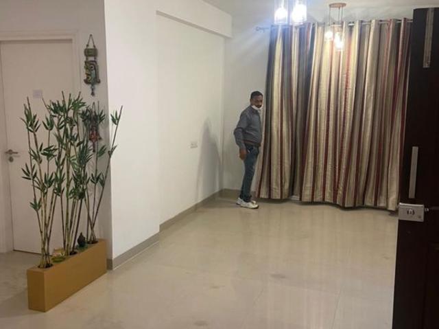 Rental | 3.5 BHK + Servant Room 1760 Sq.Ft. Apartment in Paras Dews