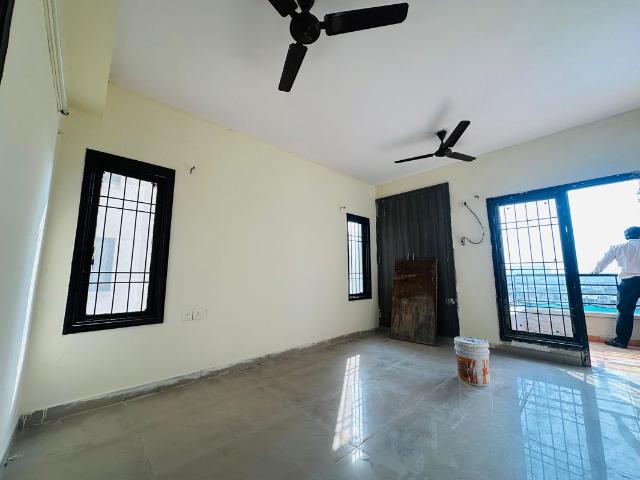 Rental | 3.5 BHK + Servant Room 1850 Sq.Ft. Apartment in RPS Savana