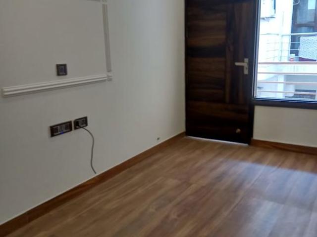 Rental | 3.5 BHK + Servant Room 1872 Sq.Ft. Apartment in Ireo Uptown