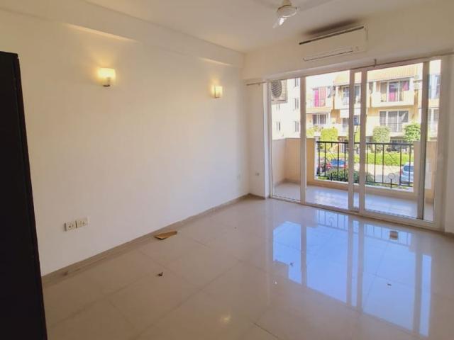 Rental | 3.5 BHK + Servant Room 1975 Sq.Ft. Apartment in Emaar The Enclave