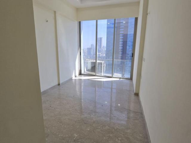 Rental | 3.5 BHK + Servant Room 1900 Sq.Ft. Apartment in Kohinoor Square Altissimo