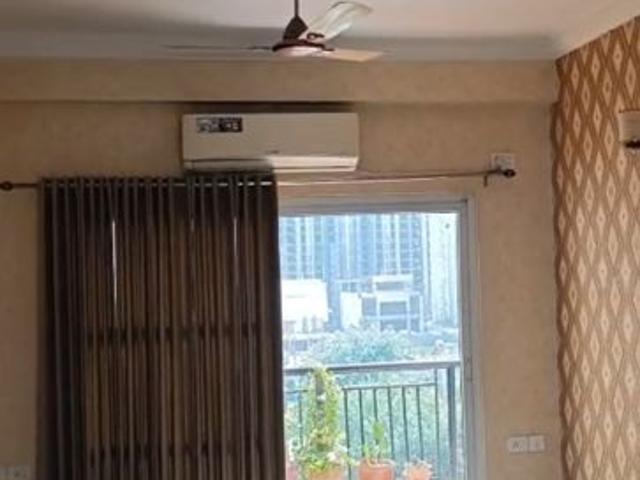 Rental | 3.5 BHK + Servant Room 2050 Sq.Ft. Apartment in Antriksh Golf View