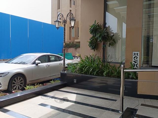 Rental | 3.5 BHK + Servant Room 2010 Sq.Ft. Apartment in Capital Residency 360