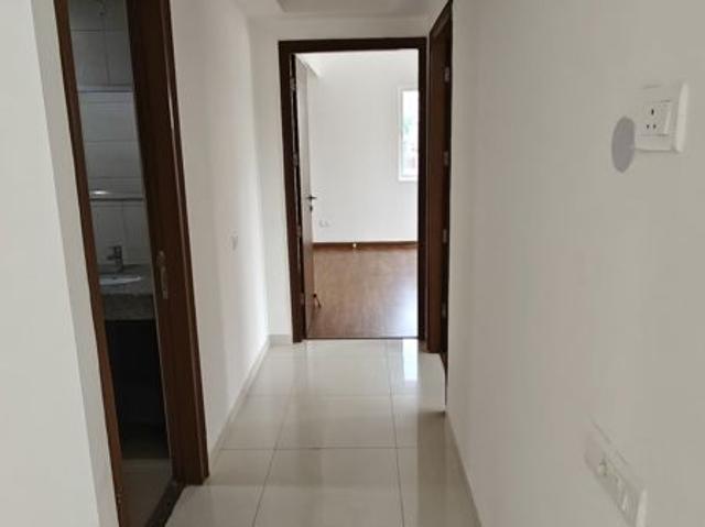 Rental | 3.5 BHK + Servant Room 2129 Sq.Ft. Apartment in Godrej Air Sector 85