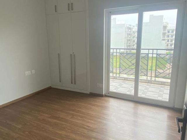 Rental | 3.5 BHK + Servant Room 2134 Sq.Ft. Apartment in Central Park Flower Valley Aqua Front Towers
