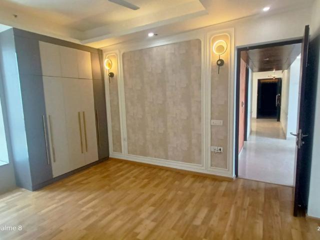 Rental | 3.5 BHK + Servant Room 2390 Sq.Ft. Apartment in Krrish Shalimar Ibiza Town