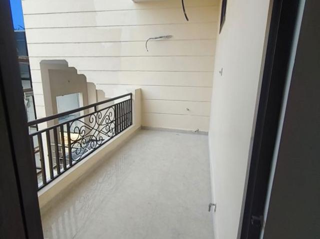 Rental | 3.5 BHK + Servant Room 2300 Sq.Ft. Apartment in UPAVP Everest Enclave