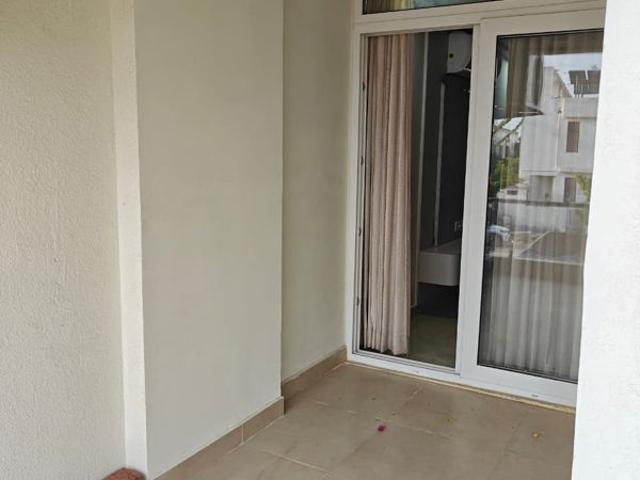 Rental | 3.5 BHK + Servant Room 2400 Sq.Ft. Apartment in Cedar Luxuria