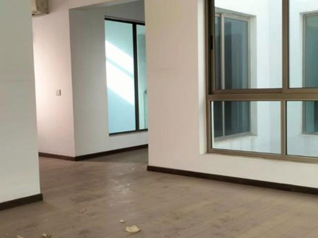 Rental | 3.5 BHK + Servant Room 2550 Sq.Ft. Apartment in Tata Primanti Tower Residences