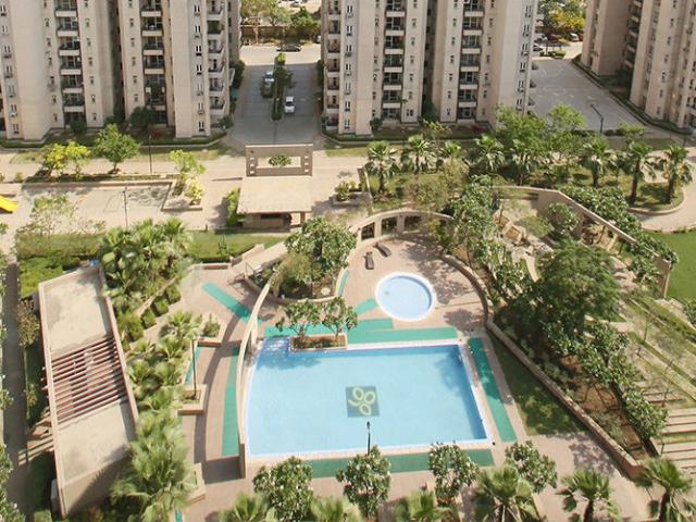 Rental | 3.5 BHK + Servant Room 2500 Sq.Ft. Apartment in Orchid Petals