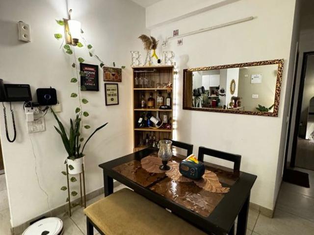 Rental | 3.5 BHK + Servant Room 2500 Sq.Ft. Apartment in Mahagun Mezzaria
