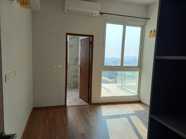 Rental | 3.5 BHK + Servant Room 2600 Sq.Ft. Apartment in Conscient Hines Elevate