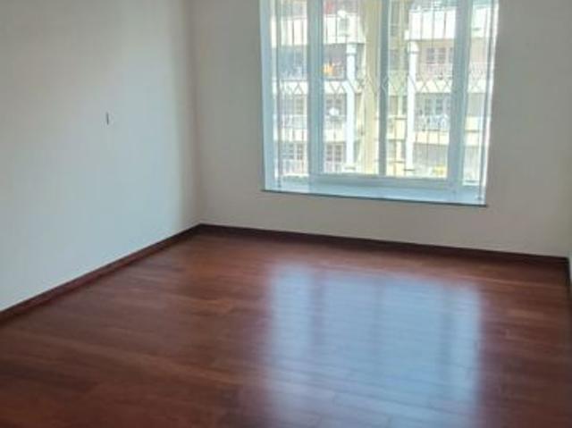 Rental | 3.5 BHK + Servant Room 2750 Sq.Ft. Apartment in K Raheja Vivarea Bangalore