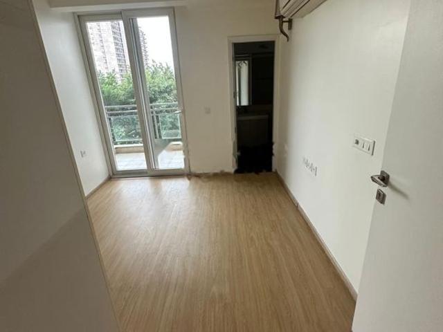Rental | 3.5 BHK + Servant Room 4500 Sq.Ft. Apartment in DLF The Ultima