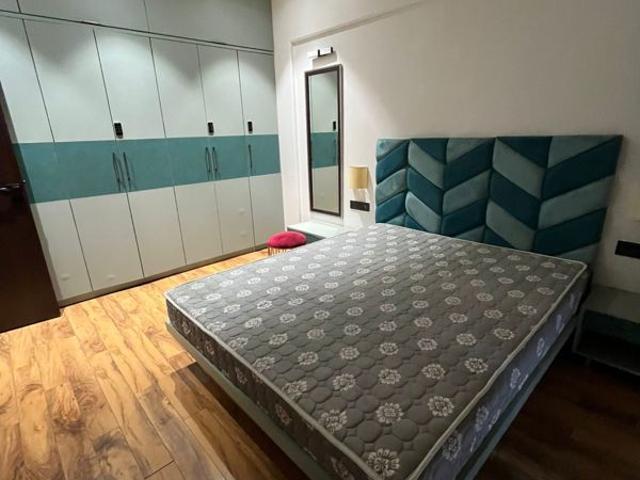 Rental | 3.5 BHK + Servant Room,Extra Room 1850 Sq.Ft. Apartment in Lunkad Sky Vie
