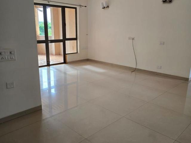 Rental | 3.5 BHK + Servant Room,Extra Room 2000 Sq.Ft. Apartment in Panchshil Forest Castle