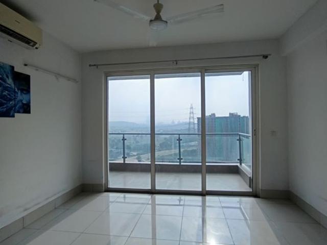 Rental | 3.5 BHK + Servant Room,Extra Room,Store Room 1950 Sq.Ft. Apartment in M3M Escala