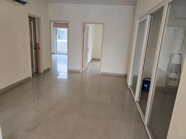 Rental | 3.5 BHK + Servant Room,Study Room 1650 Sq.Ft. Apartment in Emaar Emerald Floors Premier