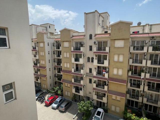 Rental | 3.5 BHK + Servant Room,Study Room 1650 Sq.Ft. Apartment in Emaar Emerald Floors Premier