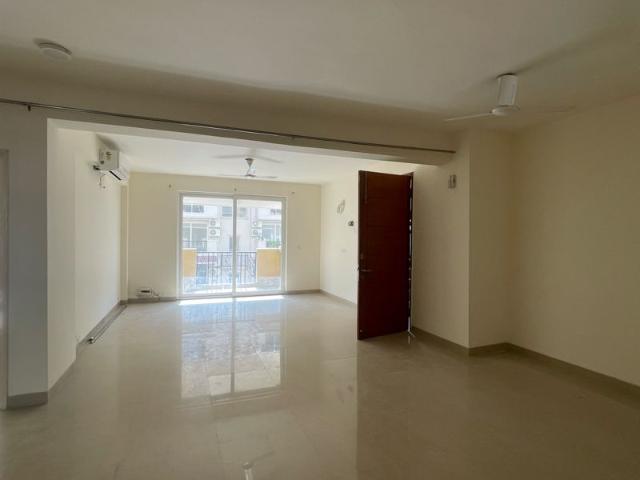 Rental | 3.5 BHK + Servant Room,Study Room 1660 Sq.Ft. Apartment in Emaar Emerald Floors Premier