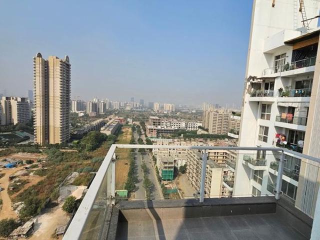 Rental | 3.5 BHK + Servant Room,Study Room 2150 Sq.Ft. Apartment in M3M Escala