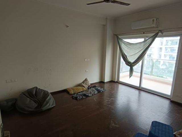 Rental | 3.5 BHK + Servant Room,Store Room 1950 Sq.Ft. Apartment in Capital Residency 360