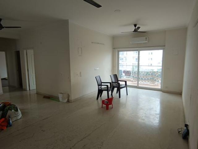 Rental | 3.5 BHK + Servant Room,Store Room 2010 Sq.Ft. Apartment in Shree Vardhman Victoria