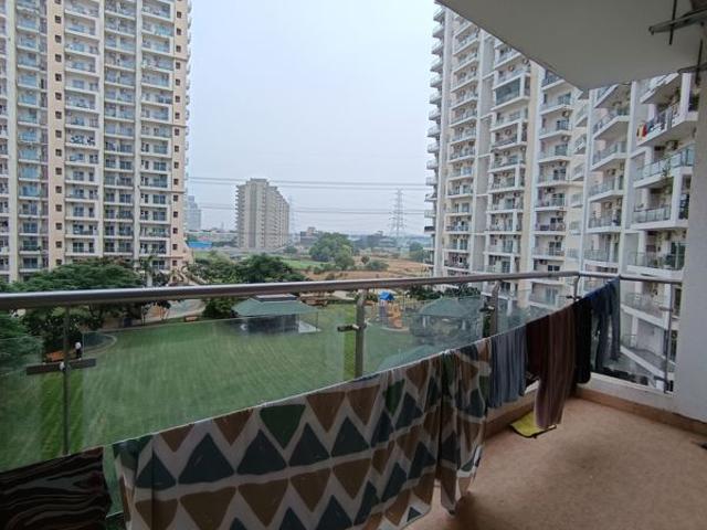 Rental | 3.5 BHK + Servant Room,Store Room 2150 Sq.Ft. Apartment in Shree Vardhman Victoria