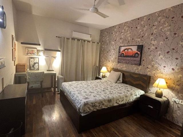 Rental | 3.5 BHK + Store Room 1576 Sq.Ft. Apartment in Ajnara Daffodil