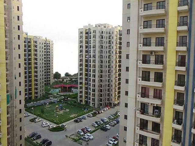Rental | 3.5 BHK + Store Room 1853 Sq.Ft. Apartment in RPS Savana