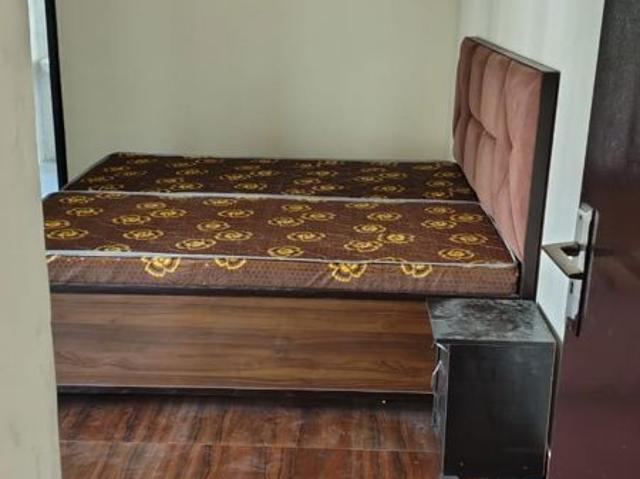 Rental | 3.5 BHK + Study Room 1550 Sq.Ft. Apartment in Aims Golf City