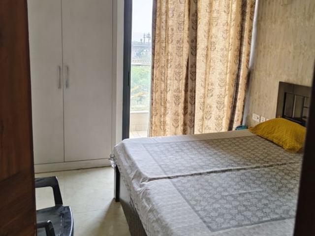 Rental | 3.5 BHK + Study Room 1650 Sq.Ft. Apartment in Metro Suites Glitz