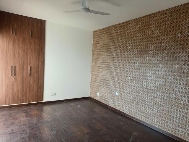 Rental | 3.5 BHK + Study Room 1895 Sq.Ft. Apartment in Elite Golf Green