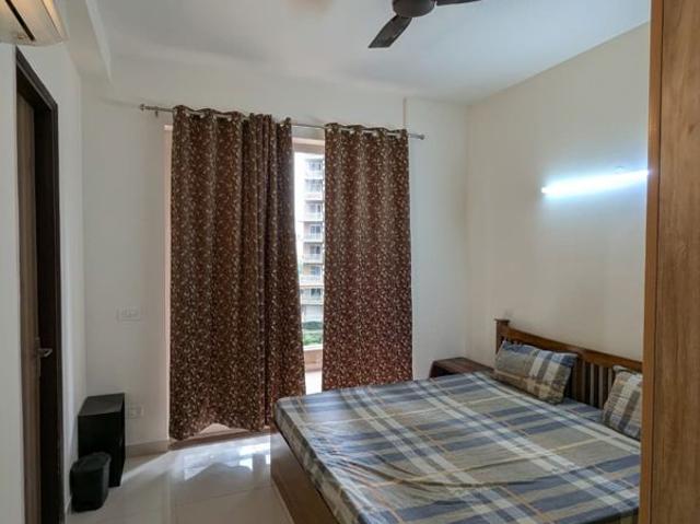 Rental | 3.5 BHK + Study Room 1950 Sq.Ft. Apartment in Capital Residency 360