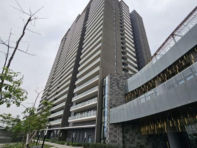 Rental | 3.5 BHK + Study Room 2505 Sq.Ft. Apartment in Krisumi Waterfall Residences